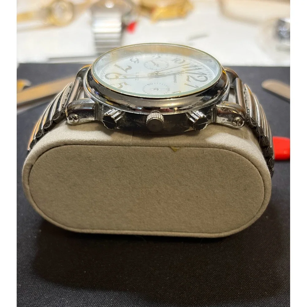 Geneva Wristwatch Women OS Silver Tone Quartz Analog Stretch‎ Band Fashion